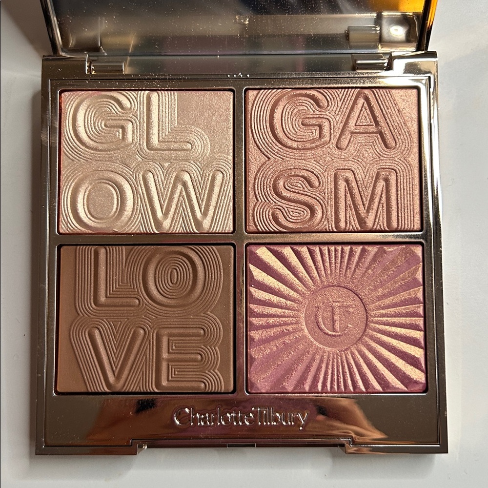 Charlotte Tilbury Pastel Sunburst Compact - Pink, Purple, Blue, Cream
